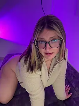 Megan lu2 online show from 02-24-26, 04:13