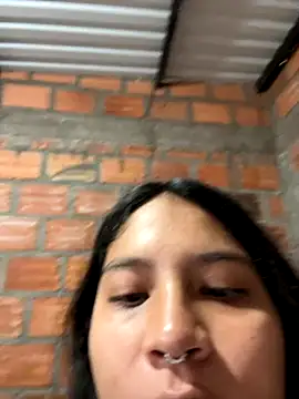 moncerrat luna online show from 11-16-25, 08:13