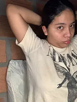 moncerrat luna online show from 01-21-25, 11:56