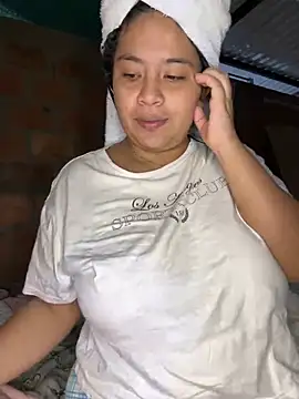 moncerrat luna online show from 02-12-25, 05:16