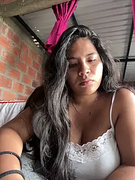 moncerrat luna online show from 03-18-25, 04:28