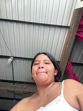 moncerrat luna online show from 03-18-25, 01:23