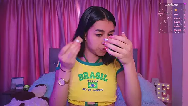 Snapshot of Emiily_Scott1 chatting on 11-29-25, 02:39 Emiily Scott1 online show from 11-29-25, 02:39