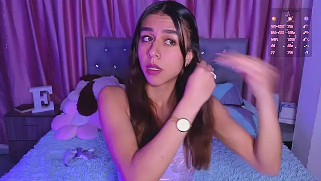 Snapshot of Emiily_Scott1 chatting on 10-01-25, 10:02 Emiily Scott1 online show from 10-01-25, 10:02