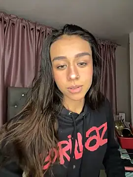 Emiily Scott1 online show from 04-15-26, 10:54