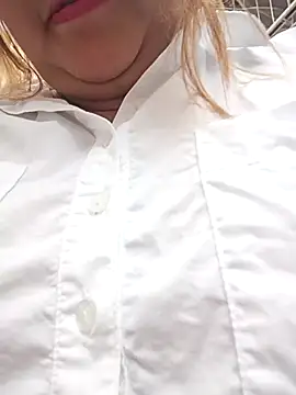 HORNY MATURE25 online show from 04-10-26, 08:27