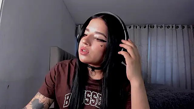 aliice walker  online show from 05-22-26, 10:52