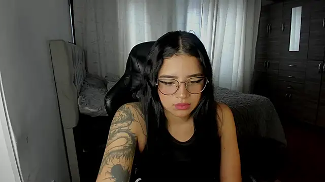 aliice walker  online show from 07-13-26, 08:52