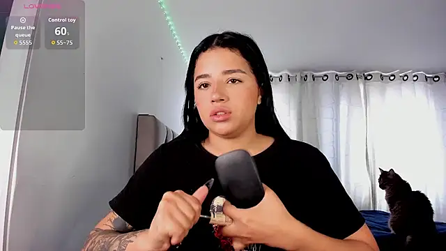 aliice walker  online show from 11-04-25, 04:22