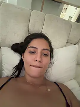 Snapshot of Sophie__Foxxx chatting on 06-19-26, 08:14 Sophie Foxxx online show from 06-19-26, 08:14