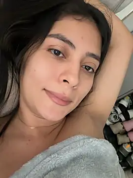 Snapshot of Sophie__Foxxx chatting on 04-19-26, 02:40 Sophie Foxxx online show from 04-19-26, 02:40