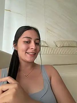 Snapshot of Sophie__Foxxx chatting on 07-11-26, 07:47 Sophie Foxxx online show from 07-11-26, 07:47
