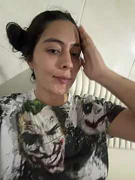 Snapshot of Sophie__Foxxx chatting on 06-27-26, 03:12 Sophie Foxxx online show from 06-27-26, 03:12