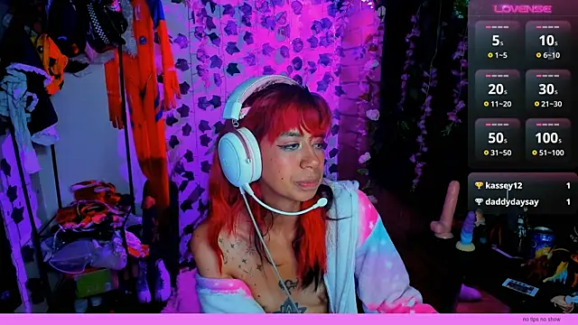 Roxanbunny1 online show from 01-27-25, 07:56