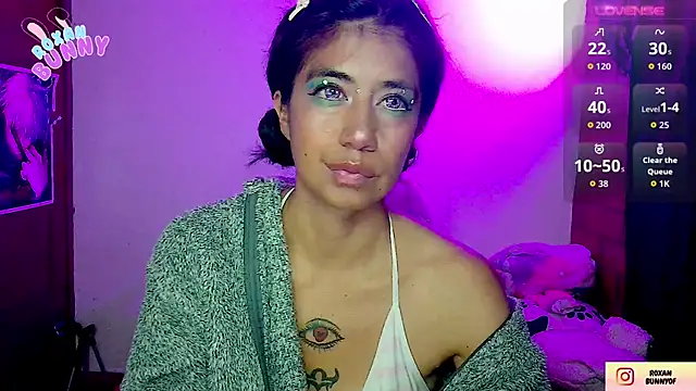 Roxanbunny1 online show from 11-19-25, 06:24