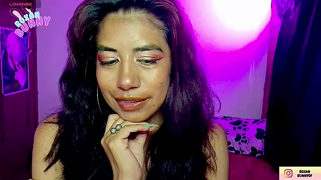 Roxanbunny1 online show from 11-23-25, 08:35