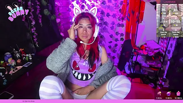 Roxanbunny1 online show from 02-19-25, 05:38