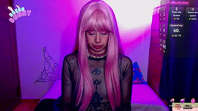 Roxanbunny1 online show from 10-05-25, 03:19