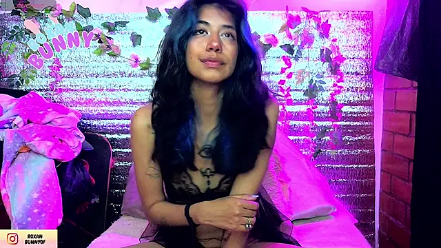 Roxanbunny1 online show from 02-21-26, 08:05