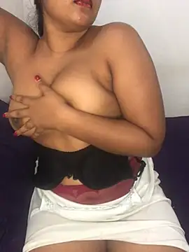 Snapshot of Rose_Olivia chatting on 02-09-25, 02:07 Rose Olivia online show from 02-09-25, 02:07