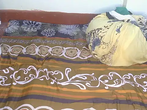 Snapshot of Pretty_hazel chatting on 03-27-26, 06:00 Pretty hazel online show from 03-27-26, 06:00