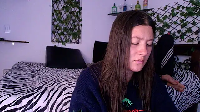 kisstarxxx online show from 06-03-26, 04:24