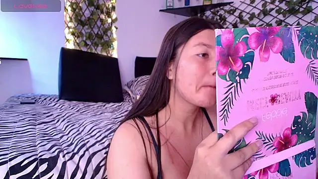 kisstarxxx online show from 06-04-26, 08:57