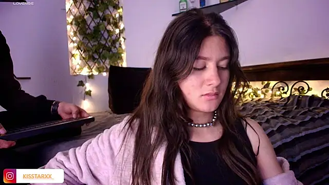 kisstarxxx online show from 05-16-26, 05:39