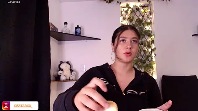 kisstarxxx online show from 05-20-26, 05:15