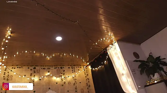 kisstarxxx online show from 11-07-25, 04:17