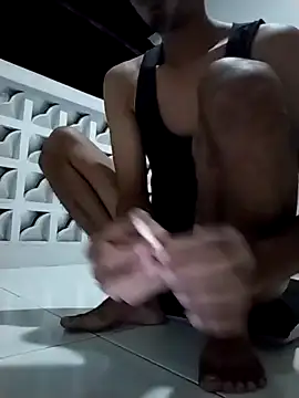 Snapshot of Dwirosebig chatting on 10-17-25, 07:48 Dwirosebig online show from 10-17-25, 07:48