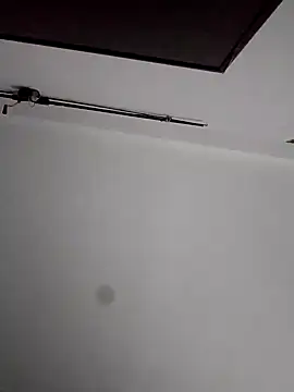 Snapshot of Dwirosebig chatting on 11-06-25, 08:57 Dwirosebig online show from 11-06-25, 08:57