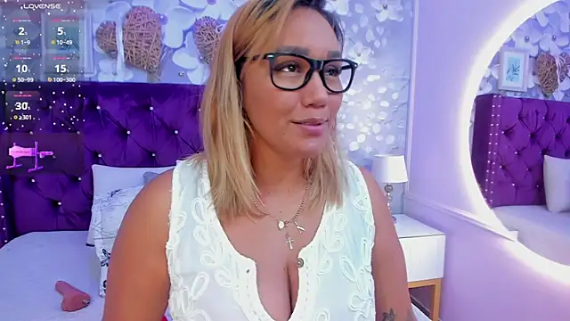 dalila salazar online show from 04-07-26, 03:30