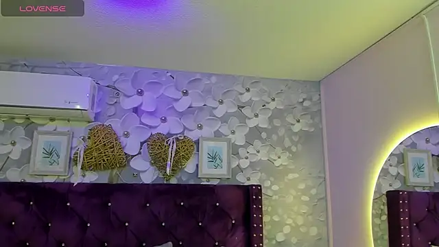 dalila salazar online show from 04-23-26, 02:51