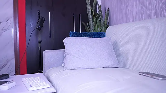 wild col  online show from 03-27-26, 07:48