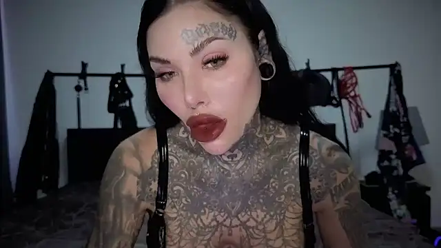 claudiacvc95 online show from 03-01-26, 05:40