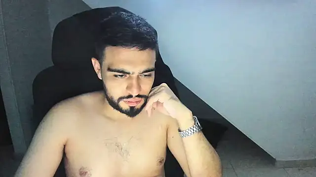 Lia-y-felipe online show from 05-25-26, 12:21