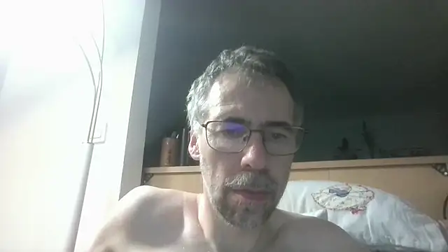 Snapshot of ptitcanard60600 chatting on 07-08-26, 10:10 ptitcanard60600 online show from 07-08-26, 10:10