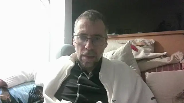 ptitcanard60600 online show from 03-24-26, 10:21