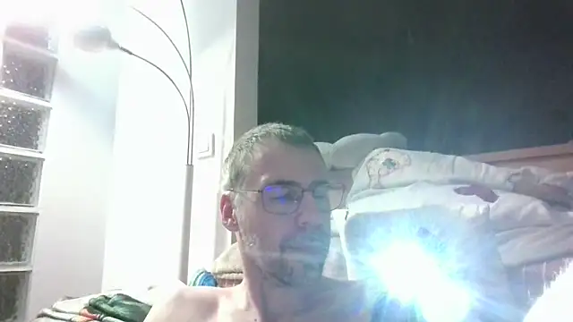 Snapshot of ptitcanard60600 chatting on 05-30-26, 11:32 ptitcanard60600 online show from 05-30-26, 11:32