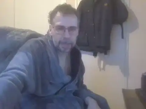Snapshot of ptitcanard60600 chatting on 02-06-25, 04:25 ptitcanard60600 online show from 02-06-25, 04:25