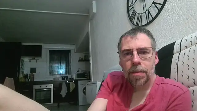 ptitcanard60600 online show from 04-21-26, 08:48