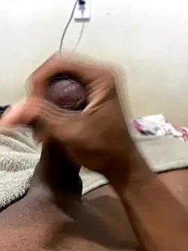 Ricardo063 online show from 11-25-25, 09:53