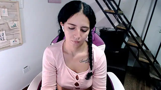 samantha baby  online show from 01-17-26, 04:32