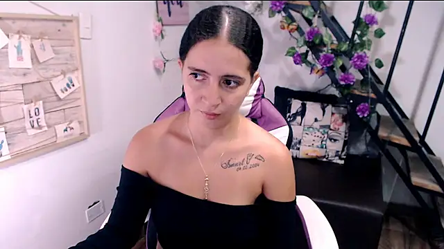 samantha baby  online show from 06-06-26, 06:46