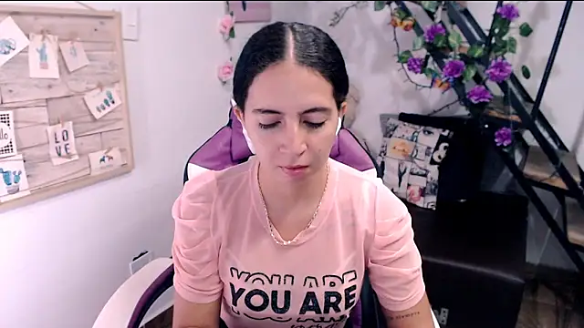 samantha baby  online show from 05-22-26, 06:06