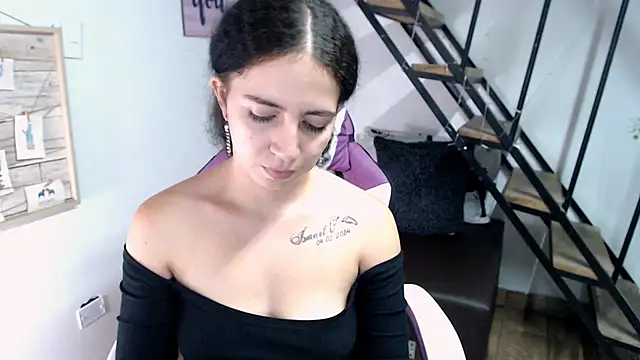 Snapshot of samantha_baby_ chatting on 10-08-25, 07:14 samantha baby online show from 10-08-25, 07:14