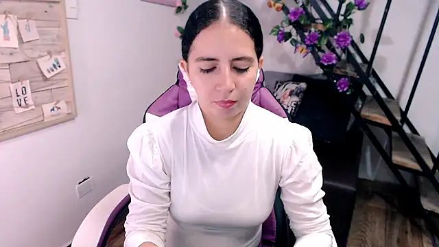 samantha baby  online show from 04-16-26, 05:14