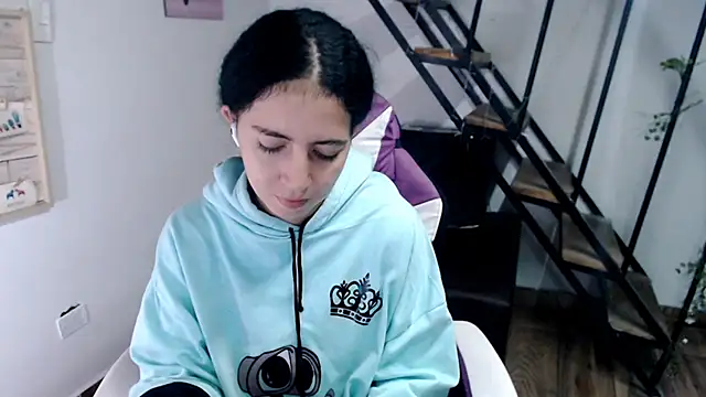 Snapshot of samantha_baby_ chatting on 01-12-26, 04:58 samantha baby online show from 01-12-26, 04:58