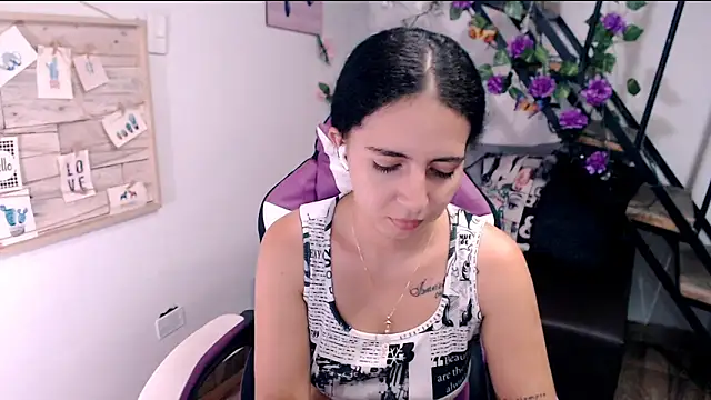 samantha baby  online show from 05-12-26, 08:15